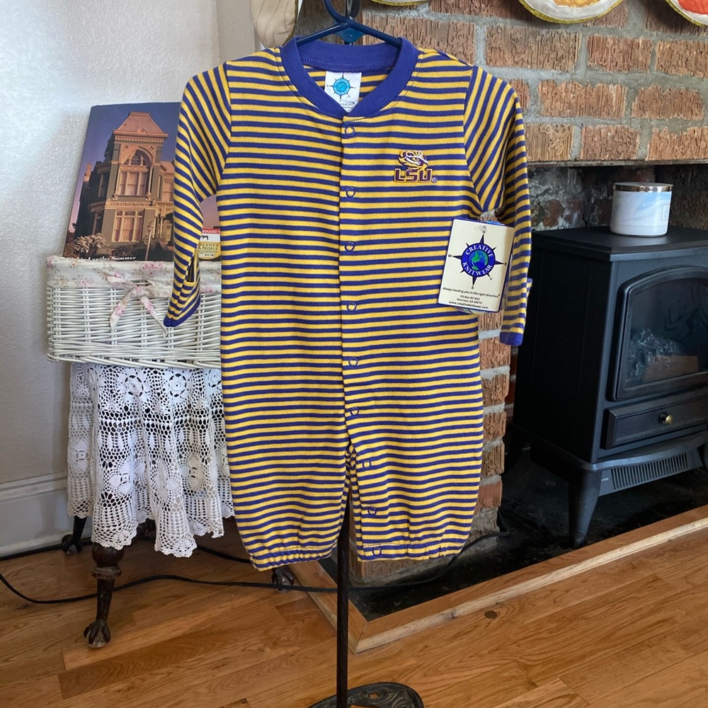 NWT CREATIVE KNITWEAR LSU TIGER INFANT LONGALL  SIZE 0-3 months - Picture 4 of 16
